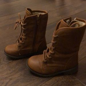 Cherokee boots size 7 girls